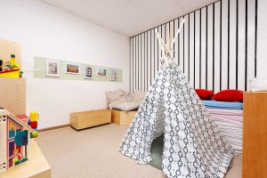 Inakindergarten, Raumfotos, Kita Bülowstrasse, Spielzelt